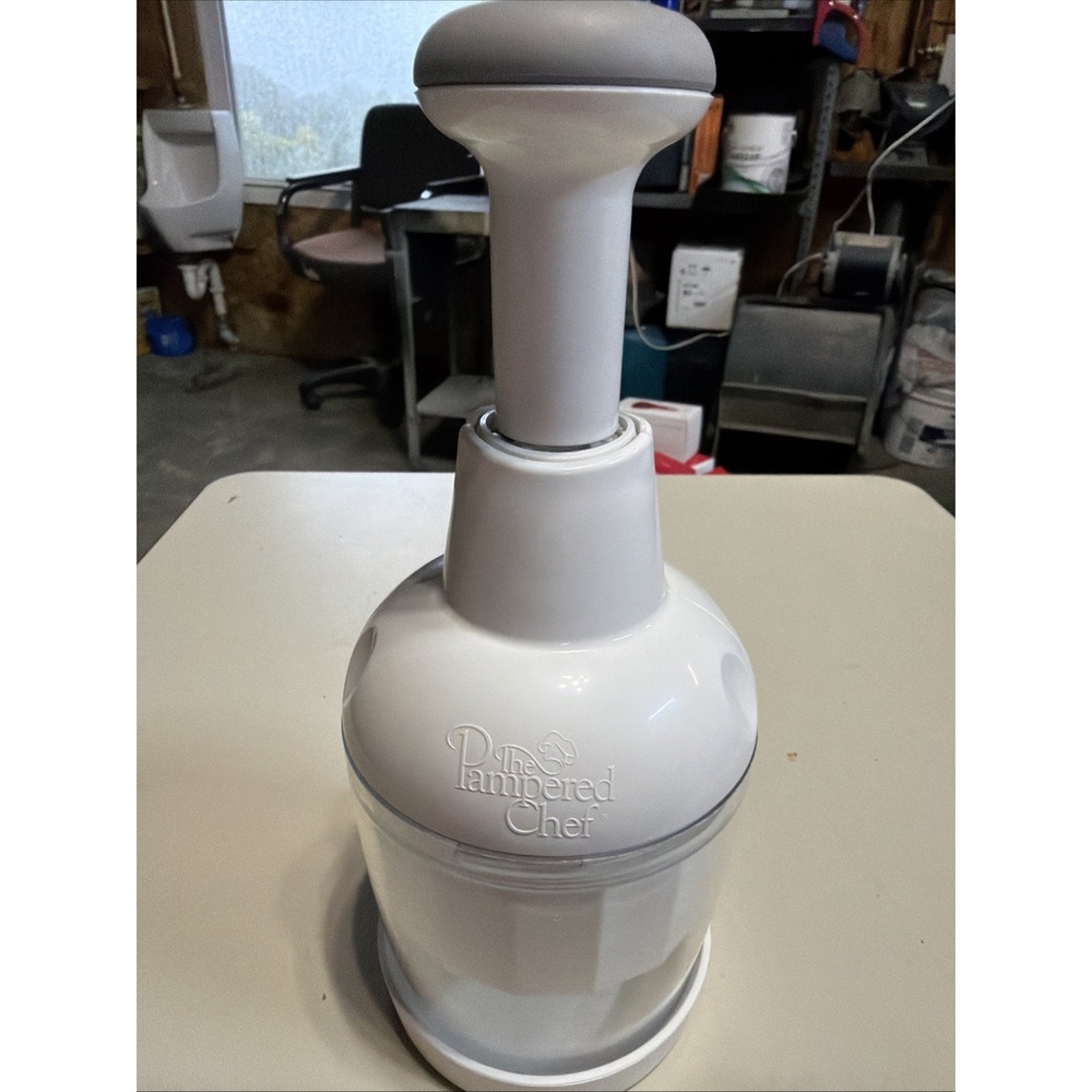 Pampered Chef Food Chopper #2585